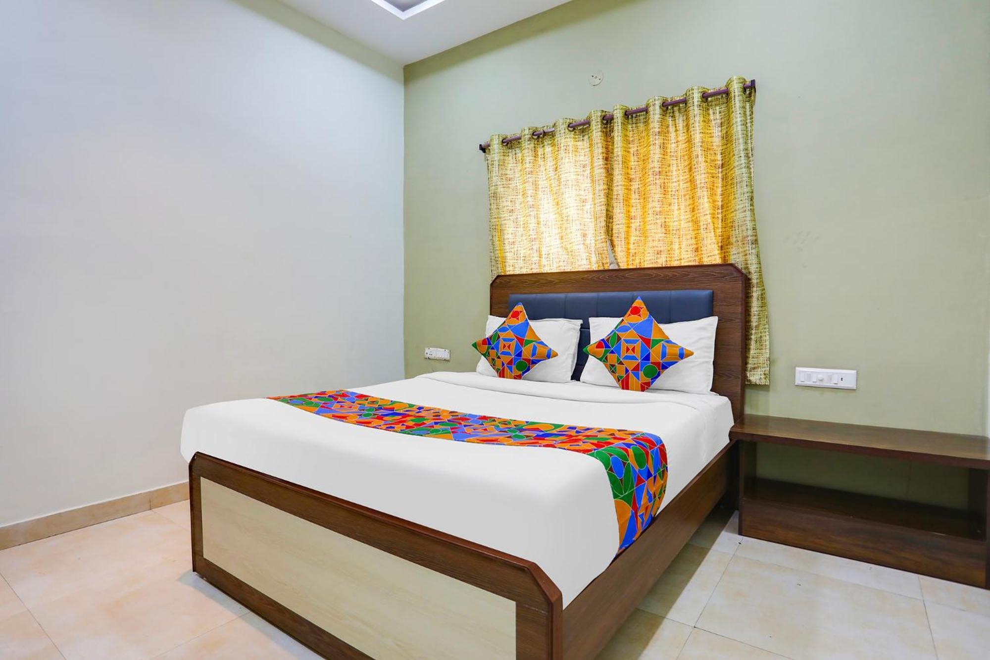 Fabhotel Johar Inn Rāipur Exteriör bild