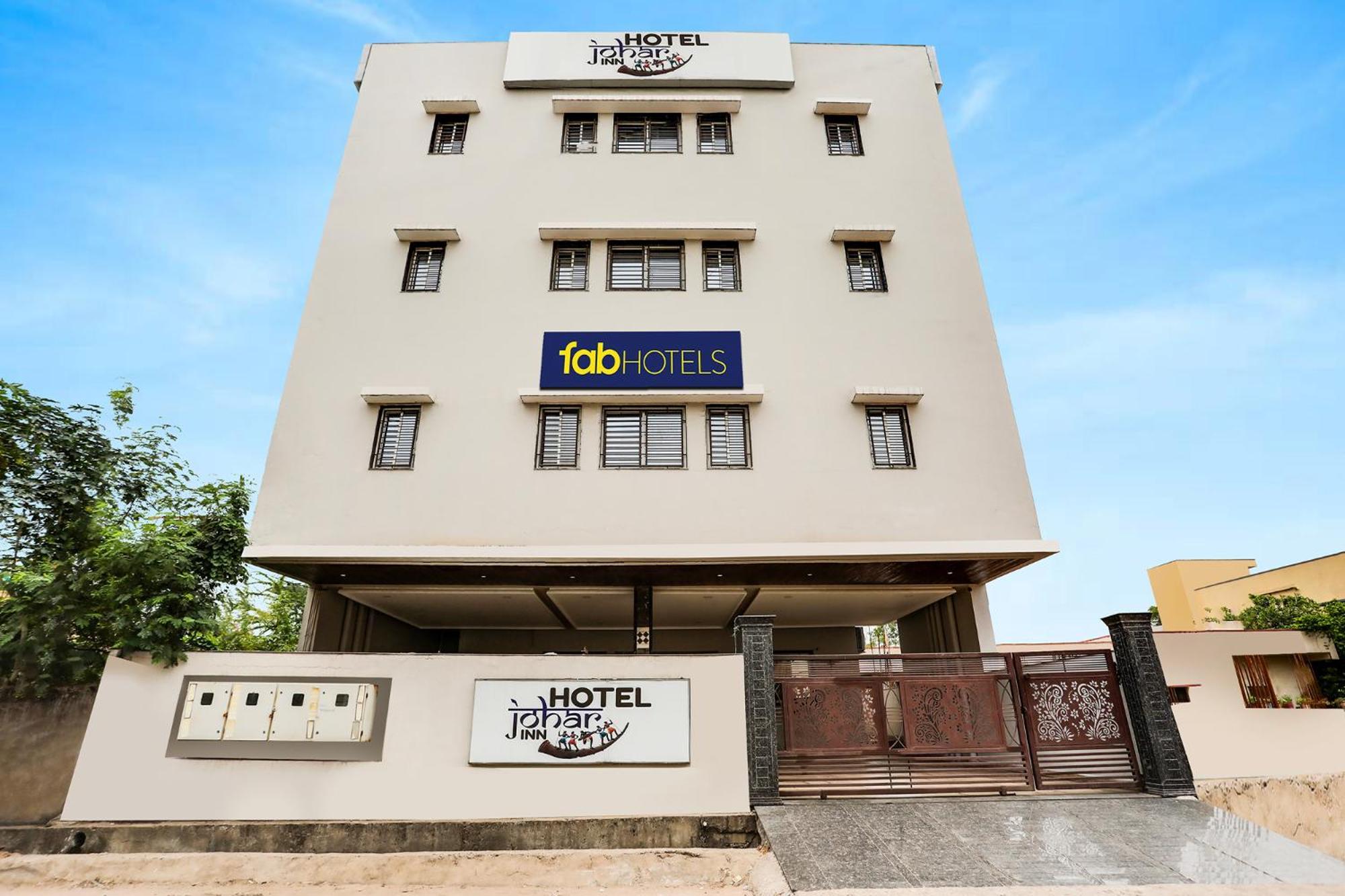Fabhotel Johar Inn Rāipur Exteriör bild
