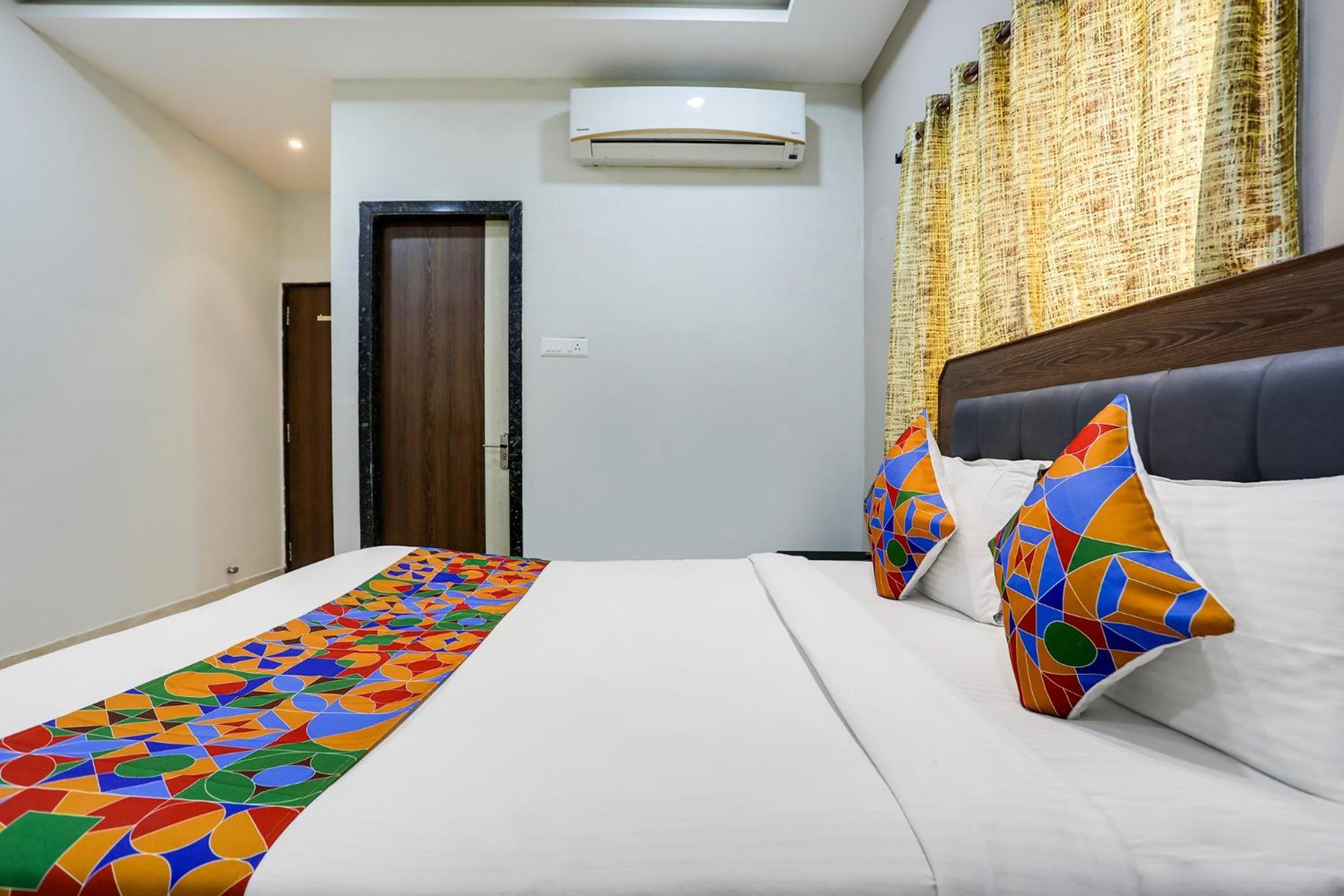 Fabhotel Johar Inn Rāipur Exteriör bild